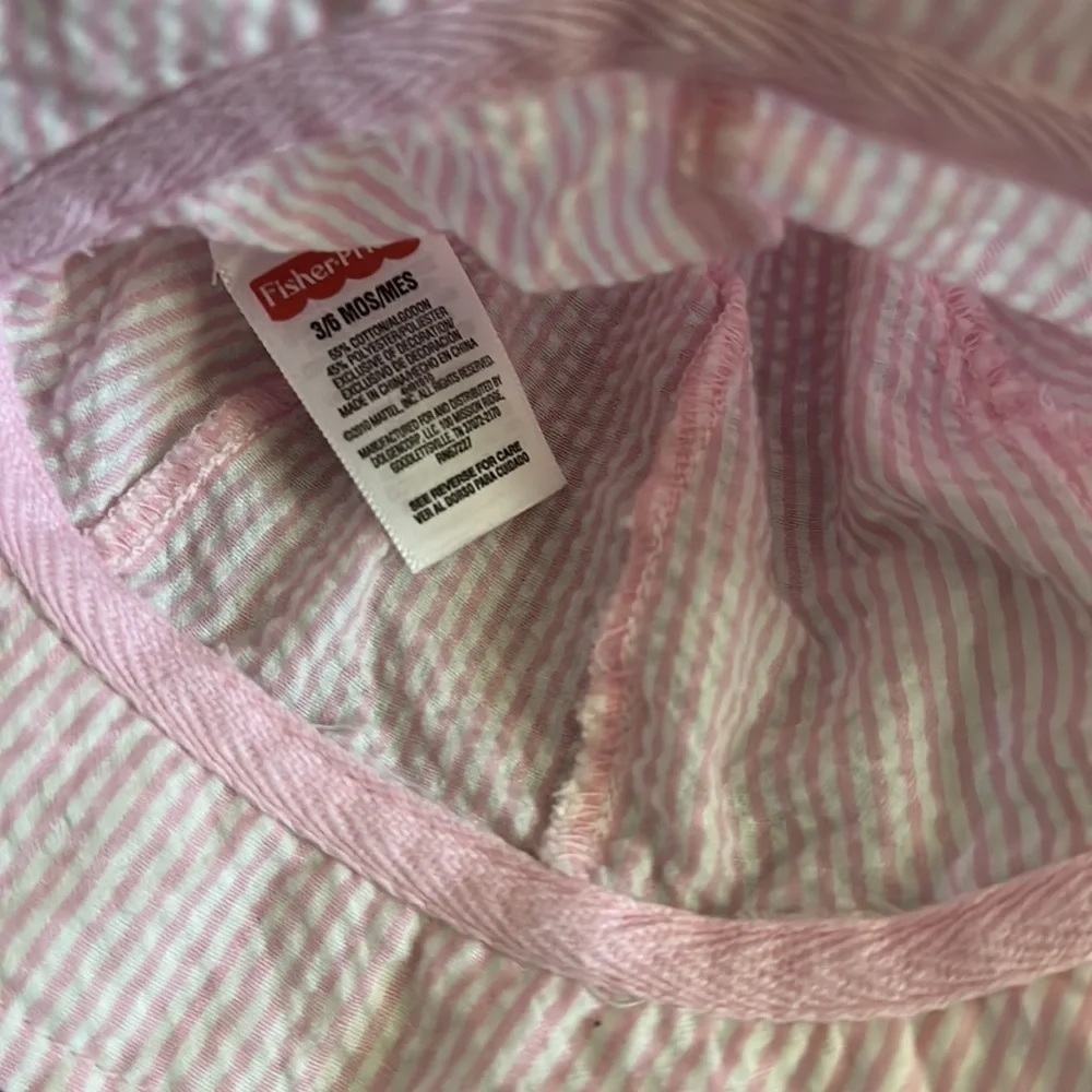 Girls hats. Range 1mos.-24mos.